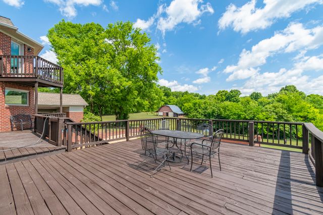 1979 Buck Daniels Rd, Culleoka, TN 38451