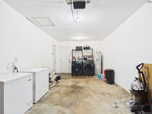 517 N BOIS DARC STREET, Holliday, TX 76366