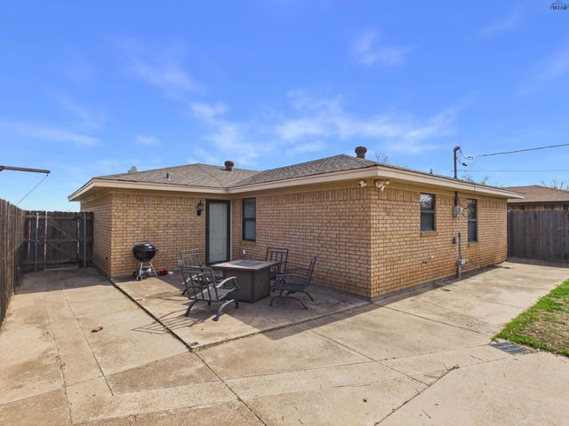 517 N BOIS DARC STREET, Holliday, TX 76366