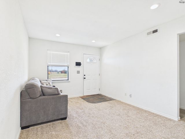 517 N BOIS DARC STREET, Holliday, TX 76366