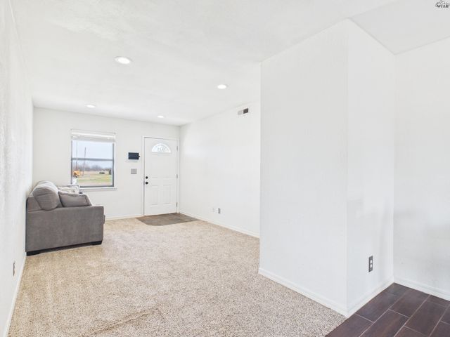 517 N BOIS DARC STREET, Holliday, TX 76366