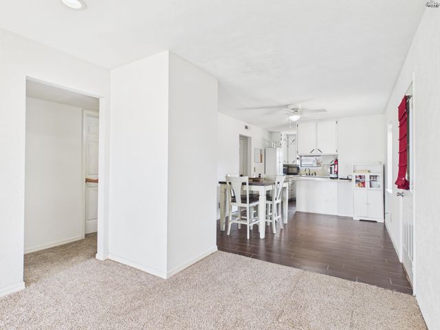 517 N BOIS DARC STREET, Holliday, TX 76366