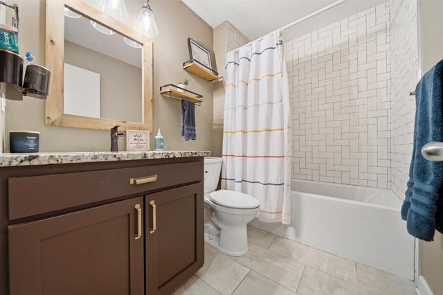 1805 N Terry Ln, Andover, KS 67002