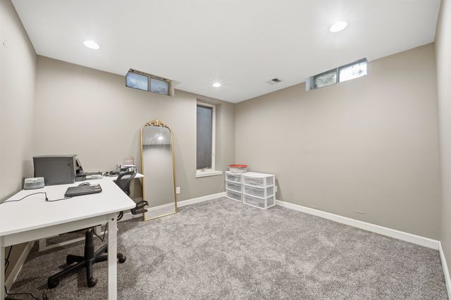 1805 N Terry Ln, Andover, KS 67002