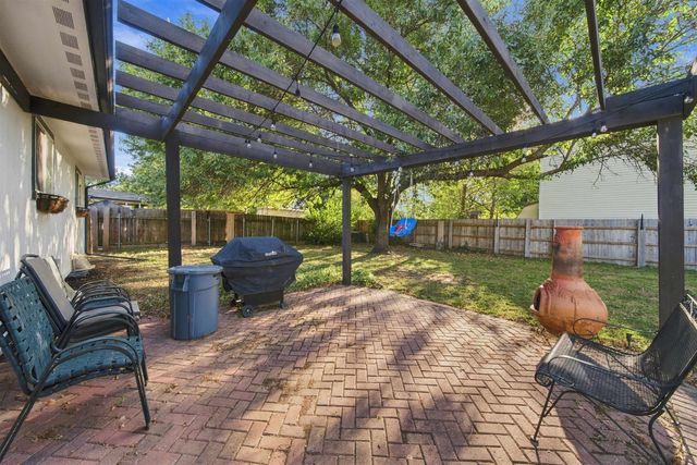 1805 N Terry Ln, Andover, KS 67002