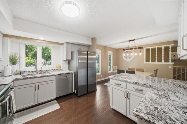 1805 N Terry Ln, Andover, KS 67002