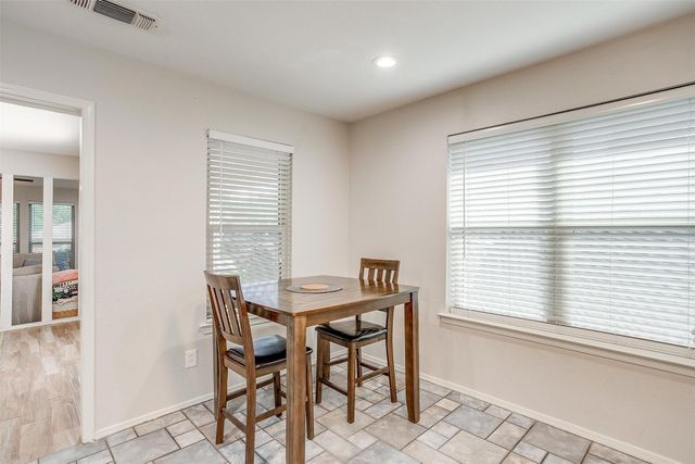 5306 Oak Brook Road, Arlington, TX 76016