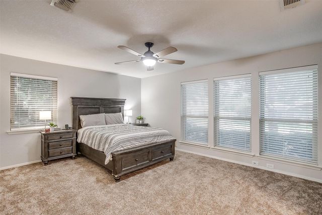 5306 Oak Brook Road, Arlington, TX 76016