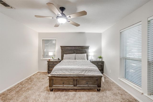 5306 Oak Brook Road, Arlington, TX 76016