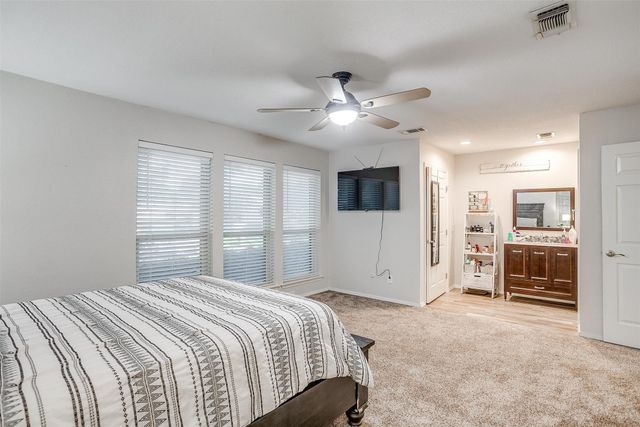 5306 Oak Brook Road, Arlington, TX 76016