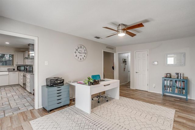 5306 Oak Brook Road, Arlington, TX 76016