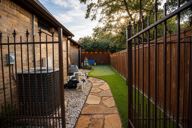 7603 Douglas Lane, North Richland Hills, TX 76182