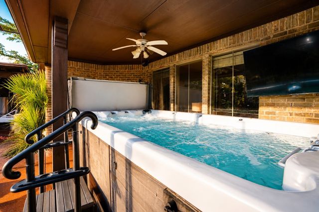 7603 Douglas Lane, North Richland Hills, TX 76182