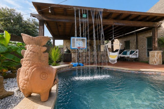 7603 Douglas Lane, North Richland Hills, TX 76182
