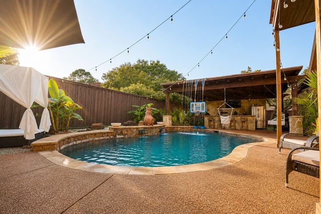 7603 Douglas Lane, North Richland Hills, TX 76182