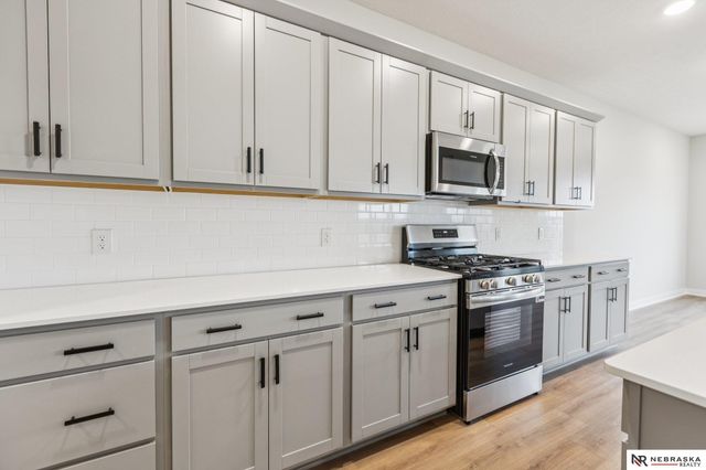 11402 N 161 Avenue, Bennington, NE 68007