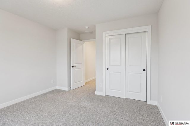 11402 N 161 Avenue, Bennington, NE 68007