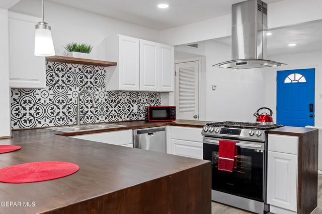 5709 MACON Lane, El Paso, TX 79924