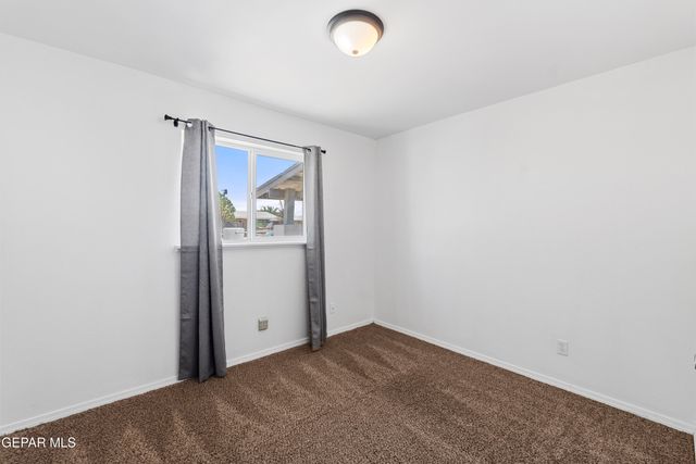 5709 MACON Lane, El Paso, TX 79924