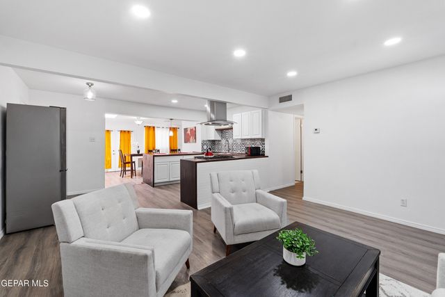 5709 MACON Lane, El Paso, TX 79924