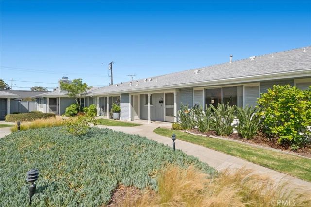 1204 E 1st Street, Tustin, CA 92780