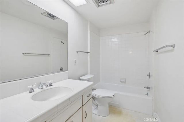 1204 E 1st Street, Tustin, CA 92780