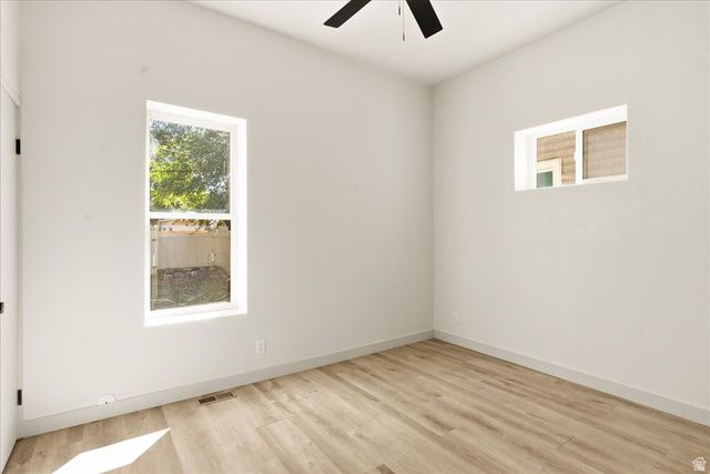 915 W 300 S, Salt Lake City, UT 84104