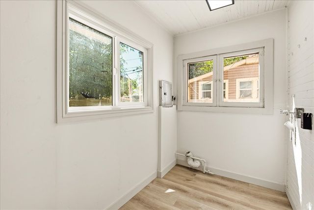 915 W 300 S, Salt Lake City, UT 84104