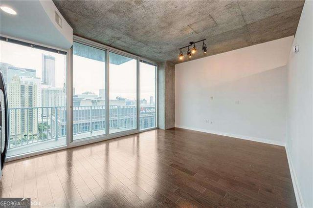 400 W Peachtree Street NW 2010, Atlanta, GA 30308