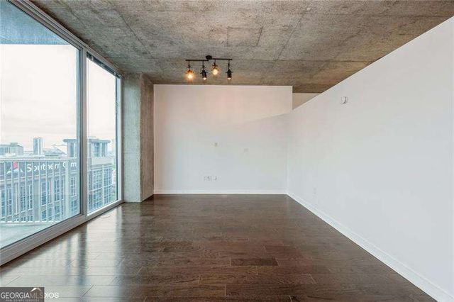 400 W Peachtree Street NW 2010, Atlanta, GA 30308