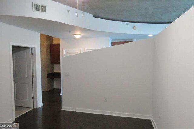 400 W Peachtree Street NW 2010, Atlanta, GA 30308