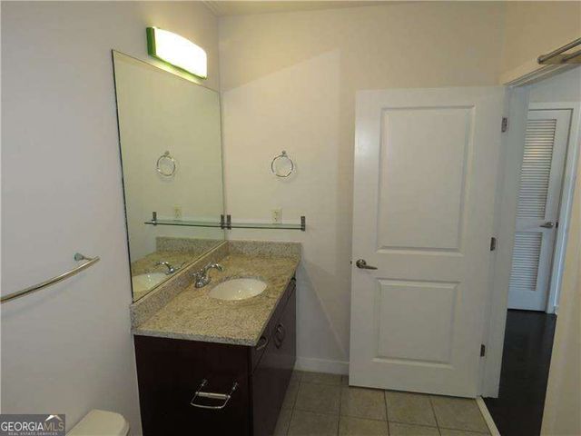 400 W Peachtree Street NW 2010, Atlanta, GA 30308