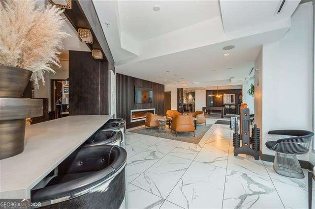 400 W Peachtree Street NW 2010, Atlanta, GA 30308