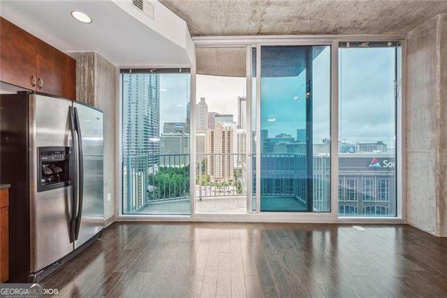 400 W Peachtree Street NW 2010, Atlanta, GA 30308