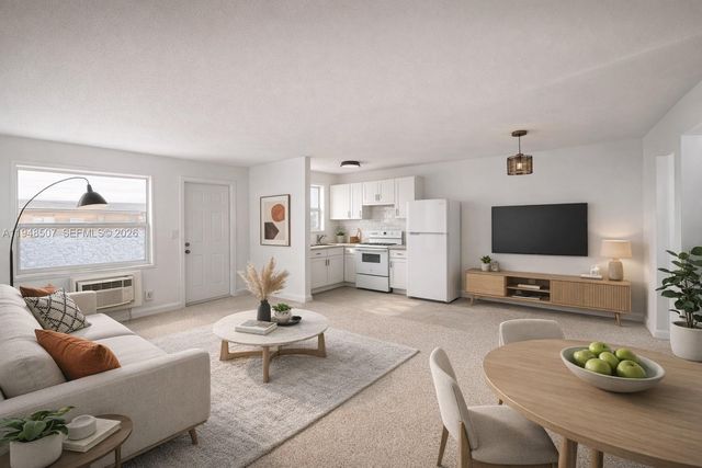 404 SE 4th Ave 3, Hallandale Beach, FL 33009