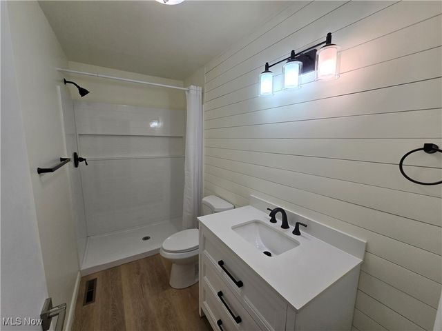 702 21st Street, Vienna, WV 26105