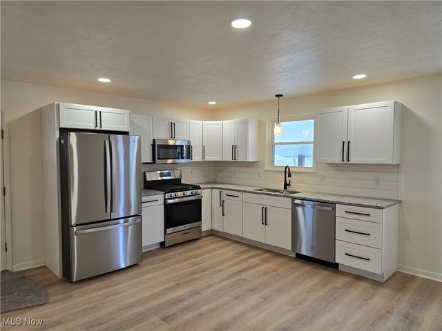 702 21st Street, Vienna, WV 26105