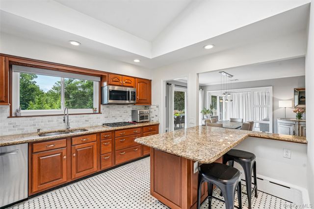 335 Strawtown Road, New City, NY 10956