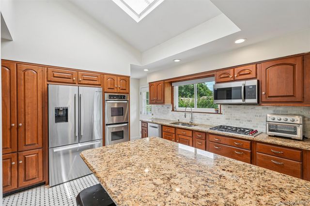 335 Strawtown Road, New City, NY 10956