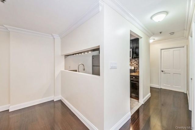 141-16 84th Drive 3B, Briarwood, NY 11435