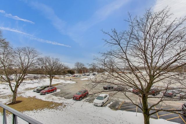 2900 MAPLE Avenue 22C, Downers Grove, IL 60515