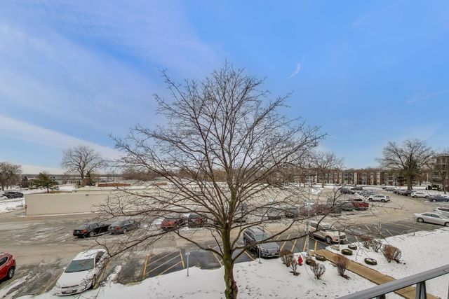 2900 MAPLE Avenue 22C, Downers Grove, IL 60515