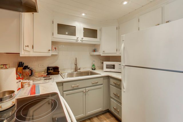 2900 MAPLE Avenue 22C, Downers Grove, IL 60515