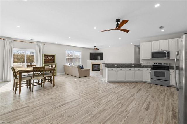 5043 Bay CIR, Suffolk, VA 23435