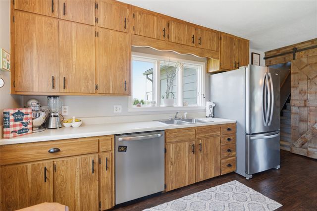 31168 Ashworth Road, Waukee, IA 50263