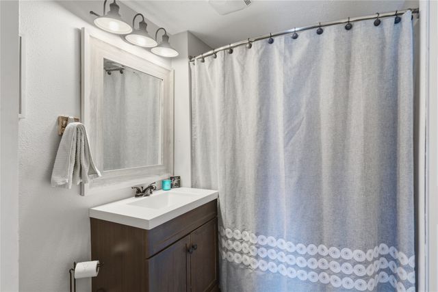 31168 Ashworth Road, Waukee, IA 50263