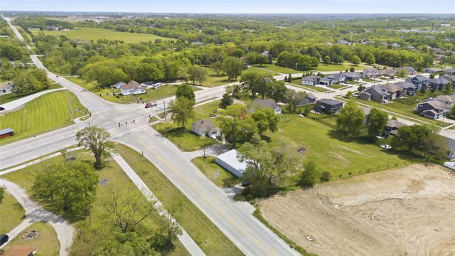 31168 Ashworth Road, Waukee, IA 50263