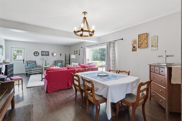 31168 Ashworth Road, Waukee, IA 50263