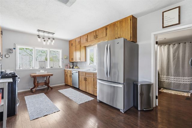 31168 Ashworth Road, Waukee, IA 50263