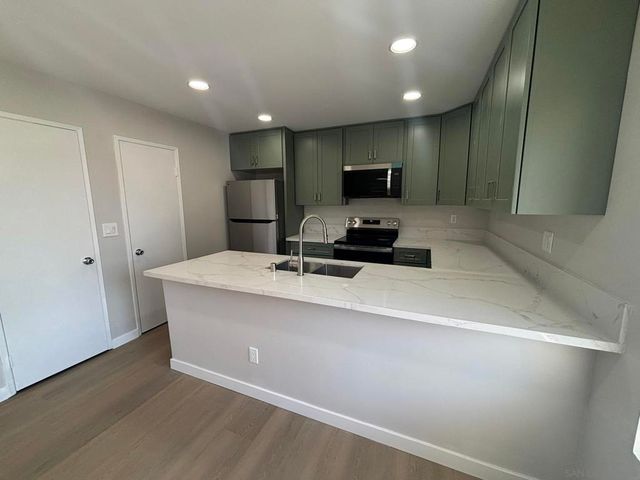 13942 Via Rimini, San Diego, CA 92129